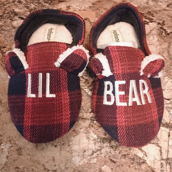 Kids Plaid Slippers - Red and Blue - Picture 1 of 10